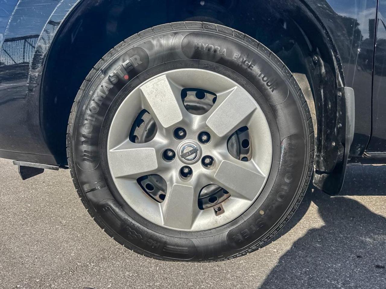 2012 Nissan Rogue S Photo