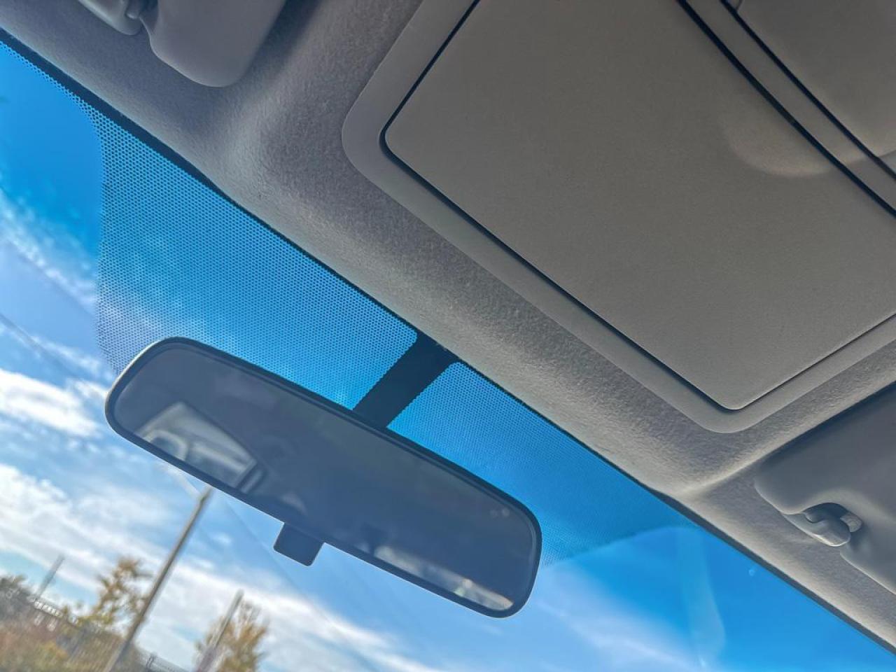 2012 Nissan Rogue S Photo