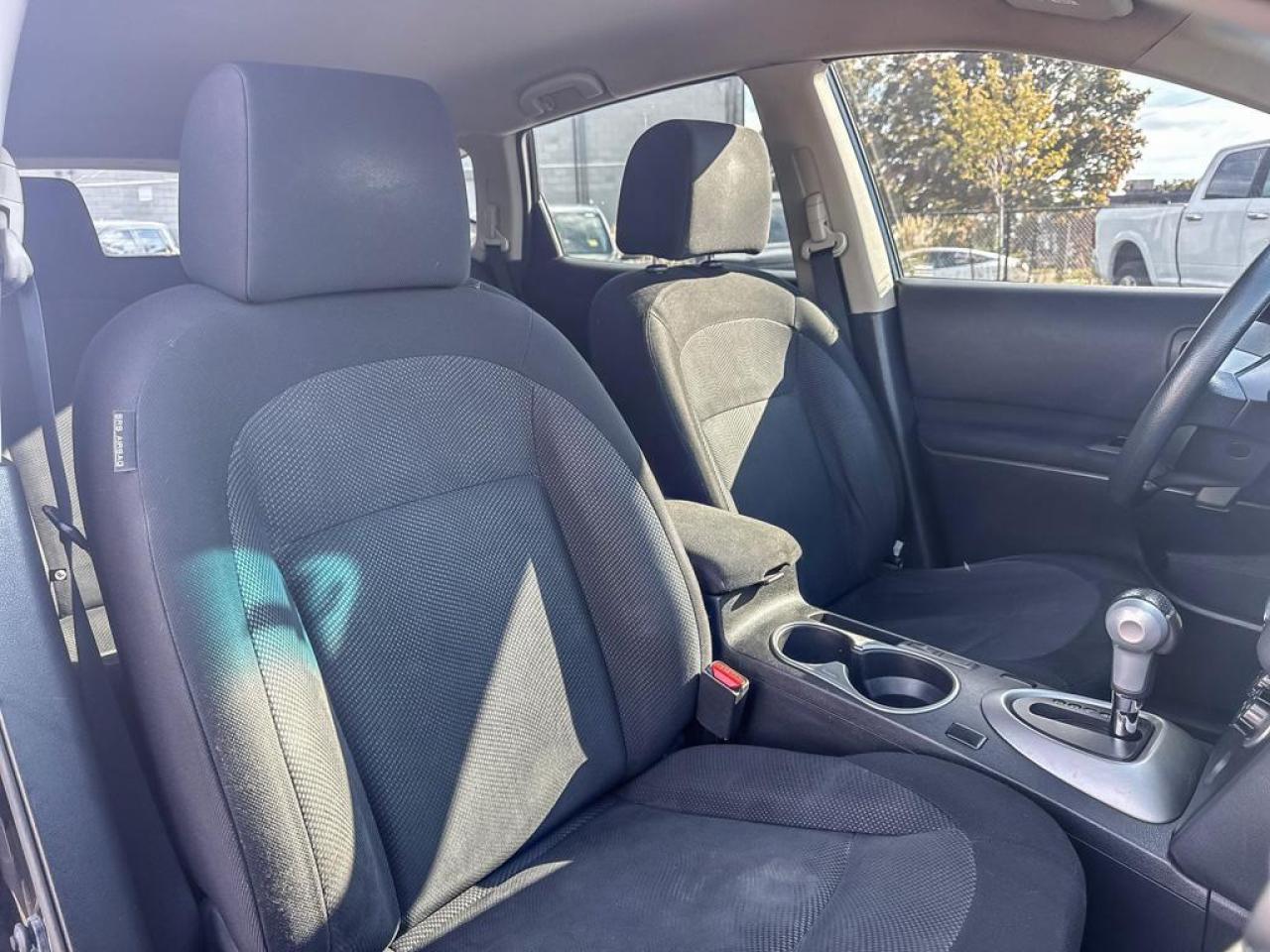 2012 Nissan Rogue S Photo