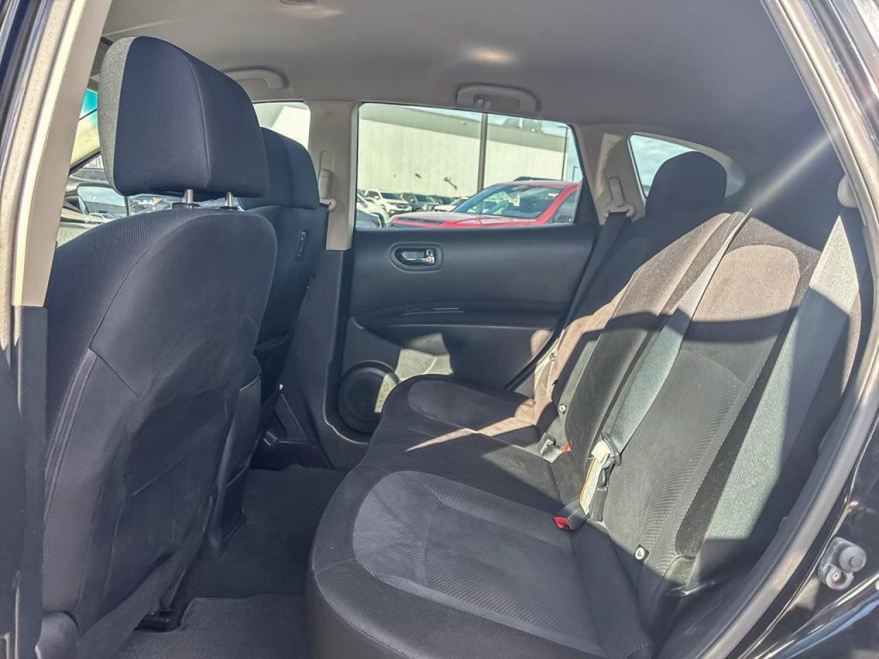 2012 Nissan Rogue S Photo