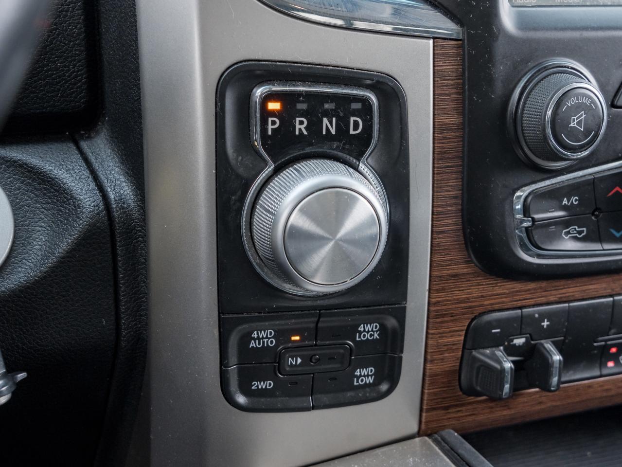 2015 RAM 1500 4WD Crew Cab Laramie ONE OWNER  NO ACIDENTS  AS IS Photo