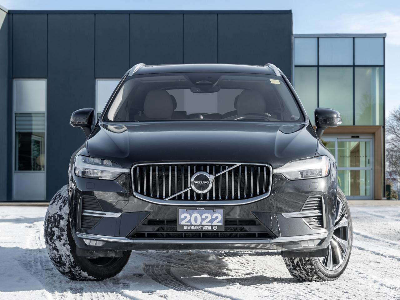 2022 Volvo XC60 B6 AWD Inscription OFF LEASE BOWERS&WILKINS  CPO Photo