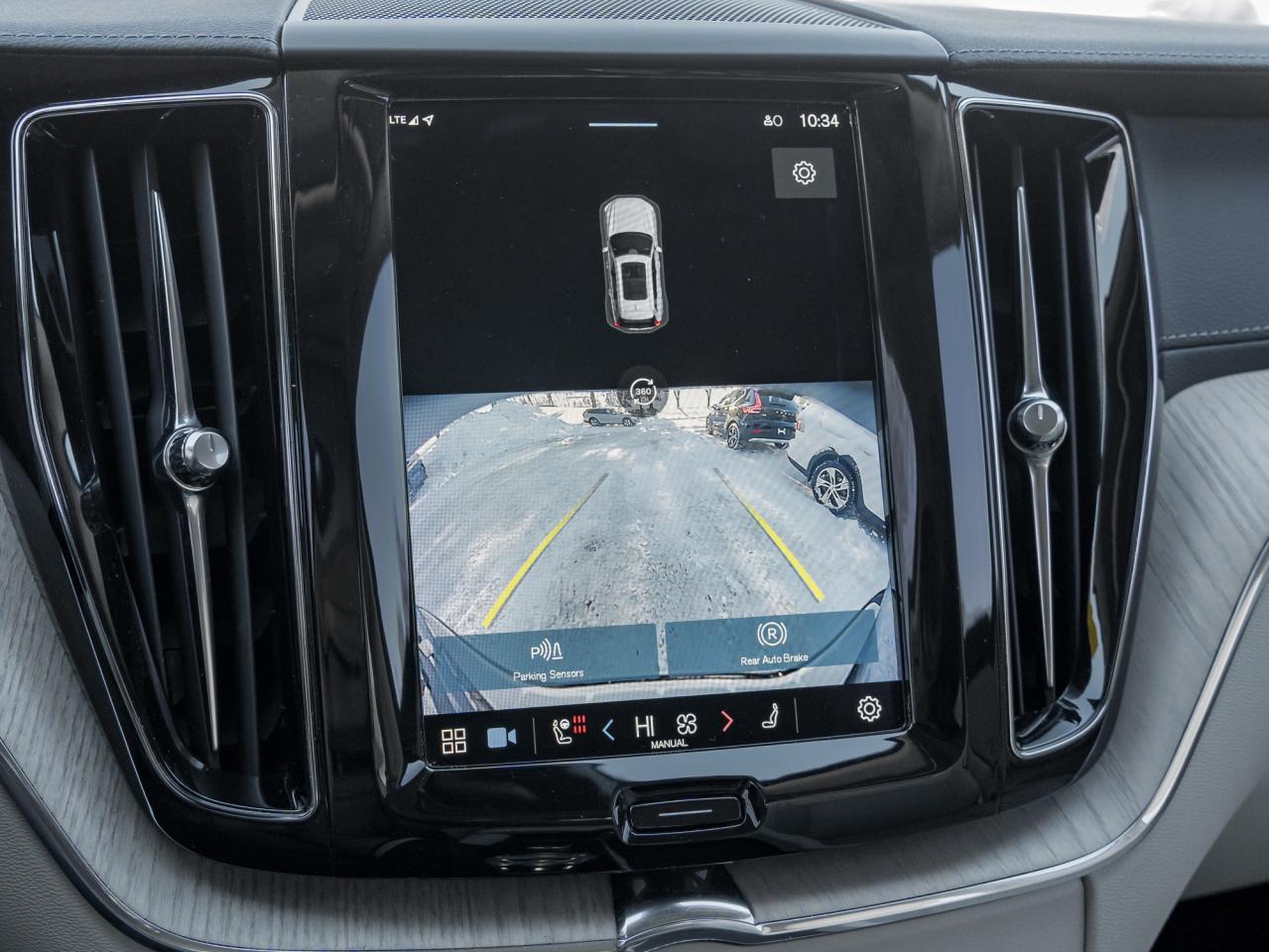 2022 Volvo XC60 B6 AWD Inscription OFF LEASE BOWERS&WILKINS  CPO Photo