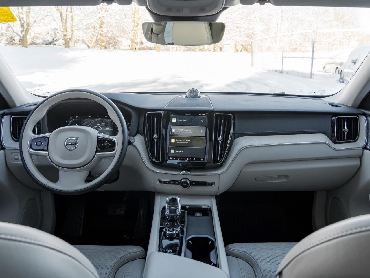 2022 Volvo XC60 B6 AWD Inscription OFF LEASE BOWERS&WILKINS  CPO Photo