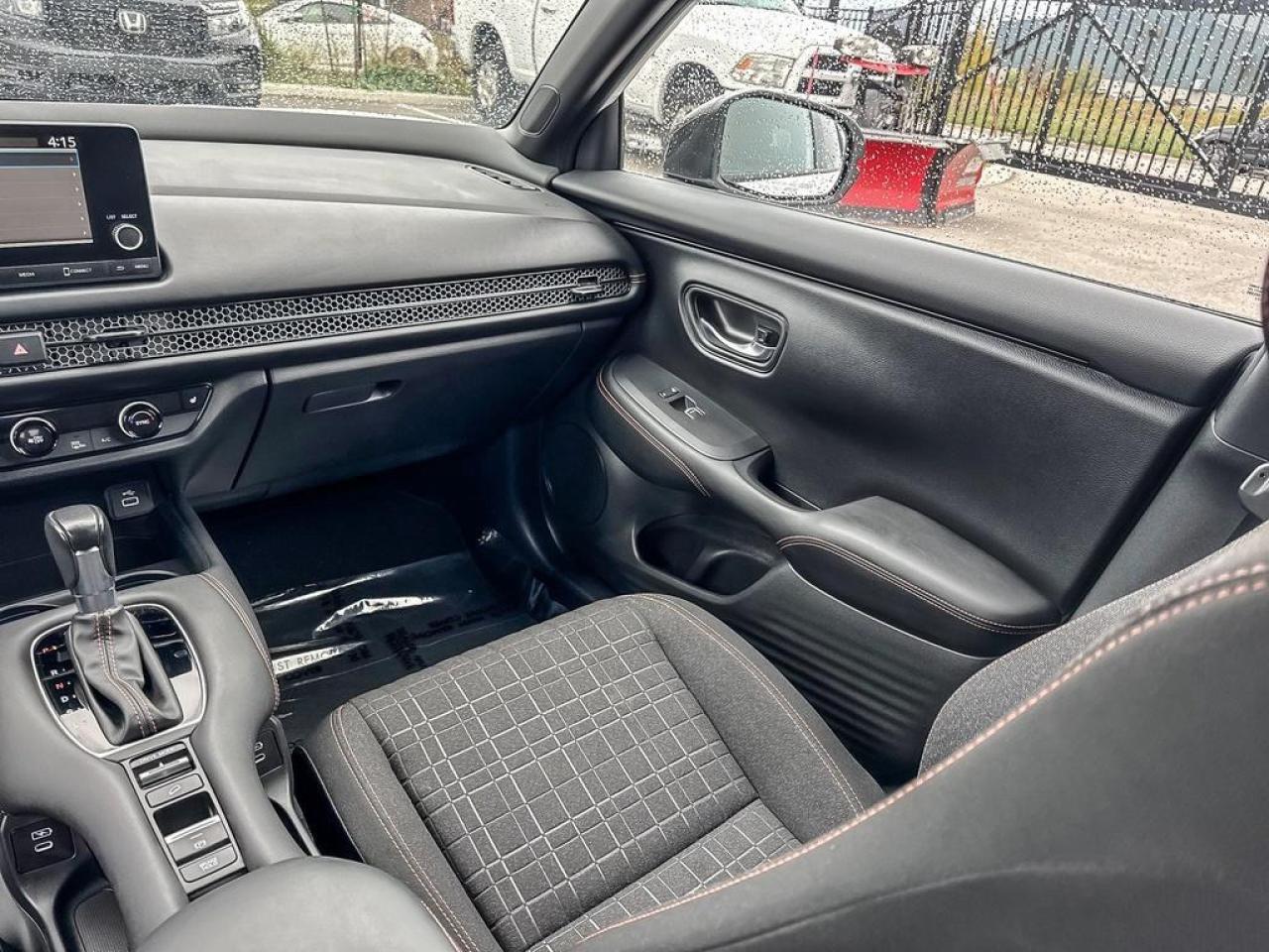 2024 Honda HR-V Sport Photo