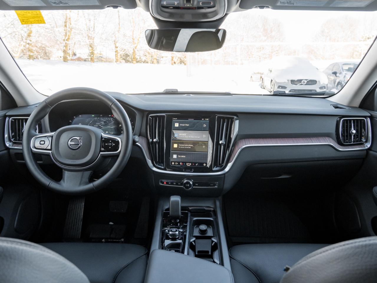 2025 Volvo V60 Cross Country B5 AWD PLUS  19" ALLOY WHEELS  CLIMATE PACK  CPO Photo