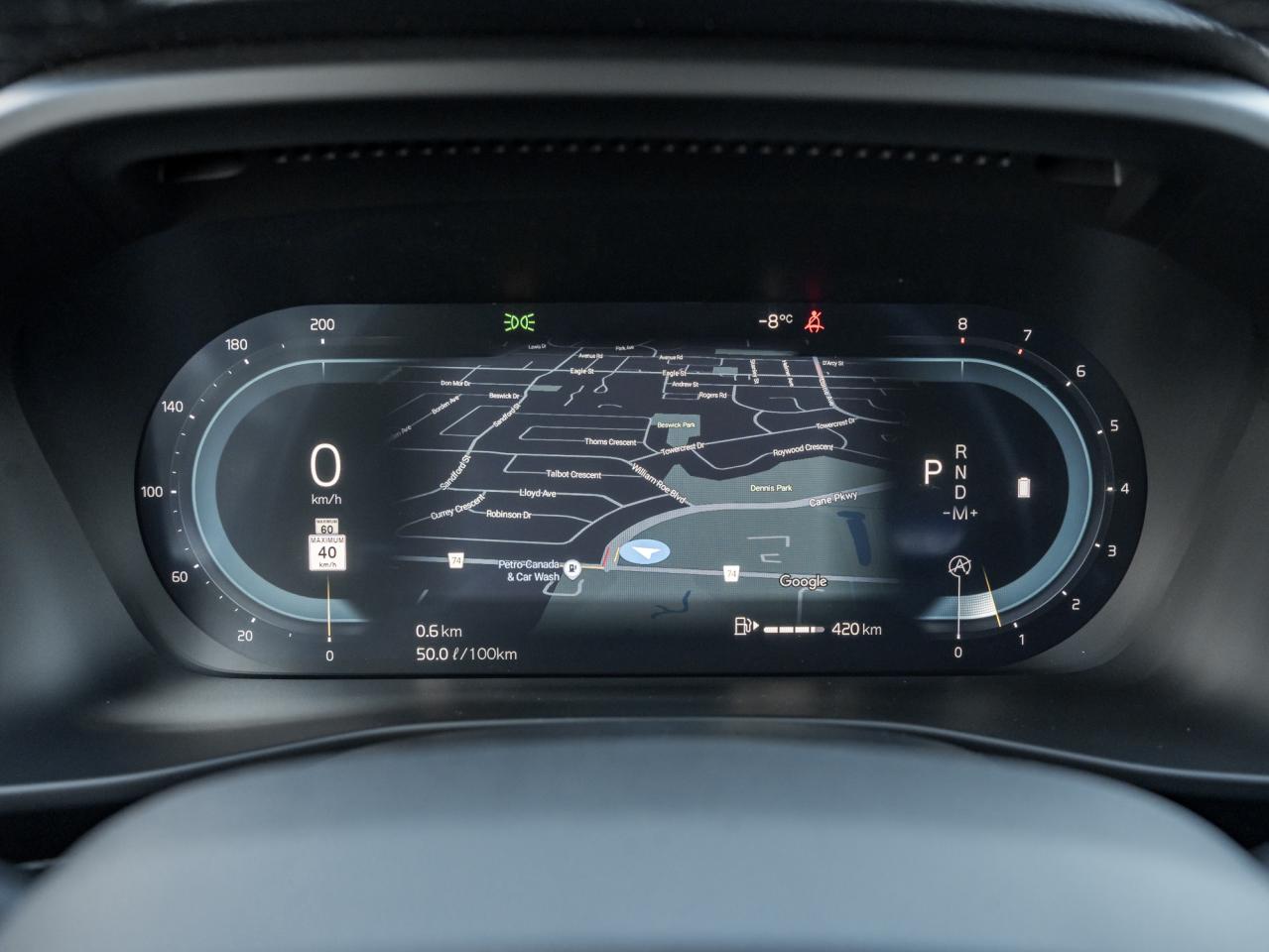 2025 Volvo XC40 B5 AWD Core  LOW KM  CLIMATE PACK  CPO Photo