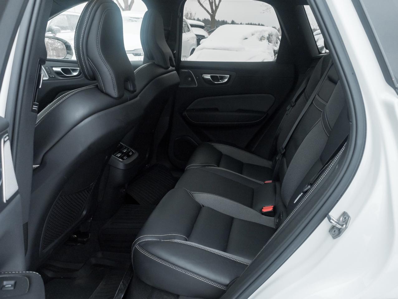 2021 Volvo XC60 T6 AWD R-Design  NEW BRAKES  B&W  POLESTAR  CPO Photo