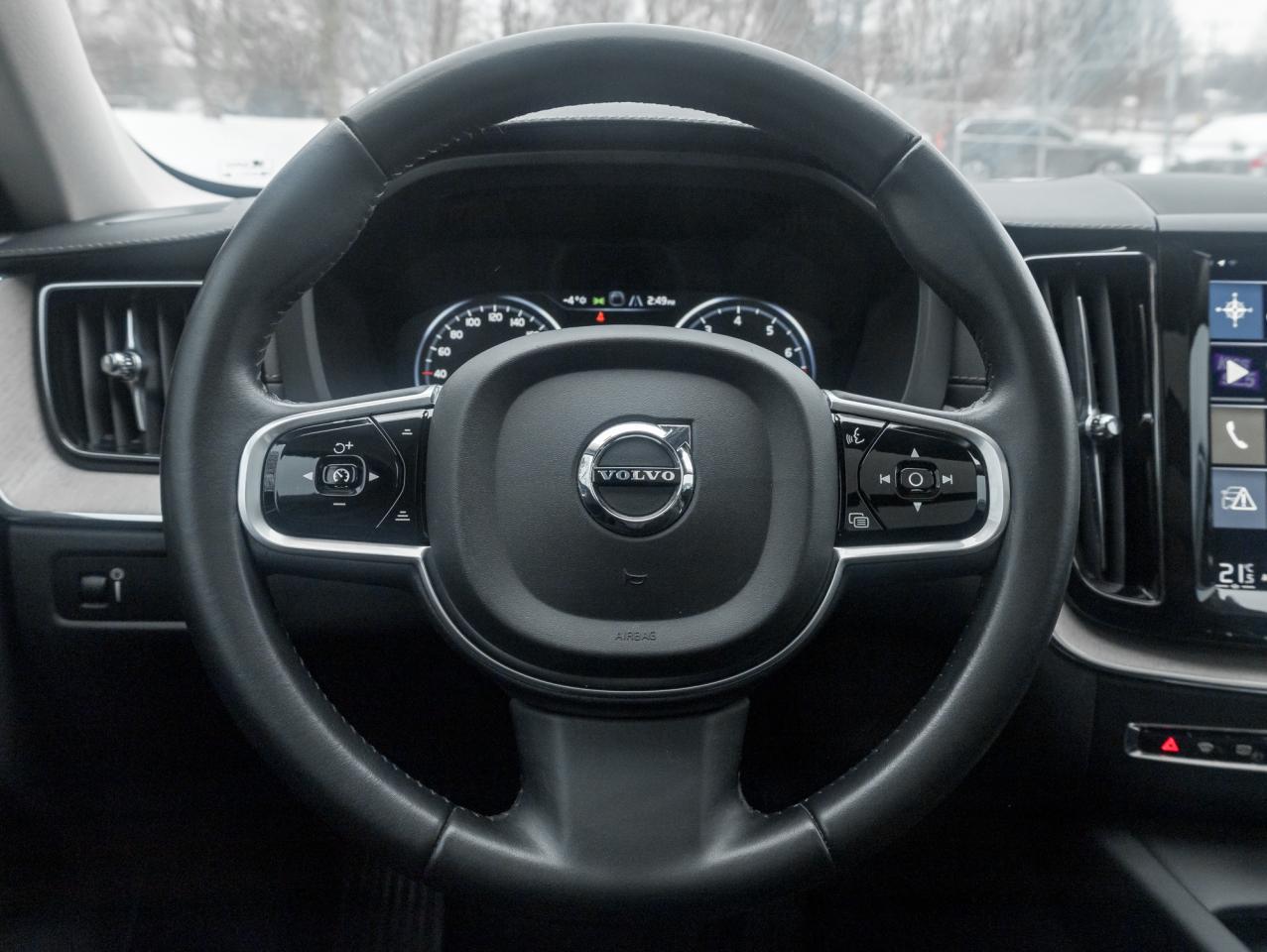 2018 Volvo XC60 T6 AWD Inscription  TRADE IN  SAFETY CERT  LOW KM Photo