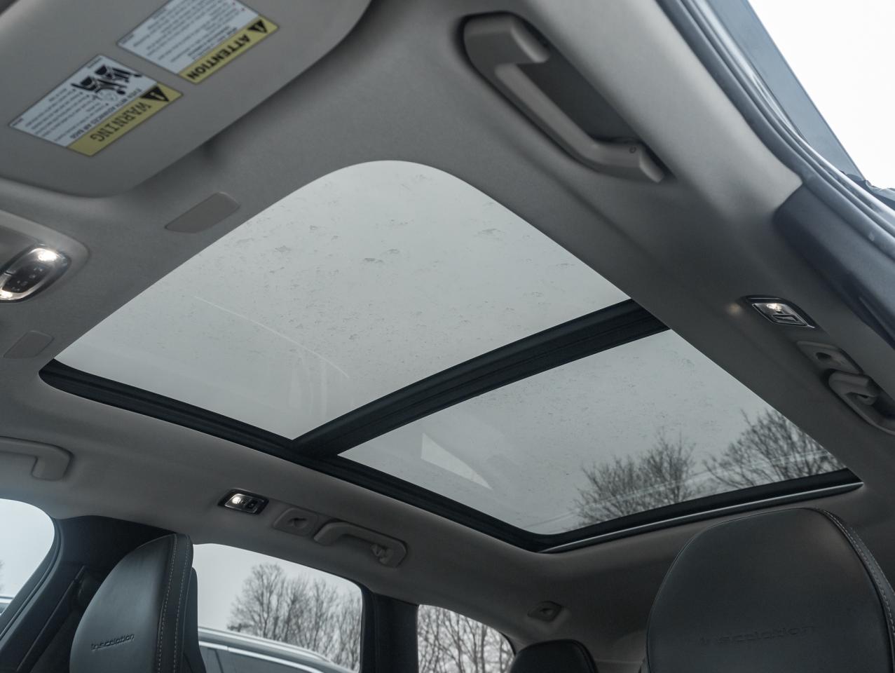 2018 Volvo XC60 T6 AWD Inscription  TRADE IN  SAFETY CERT  LOW KM Photo