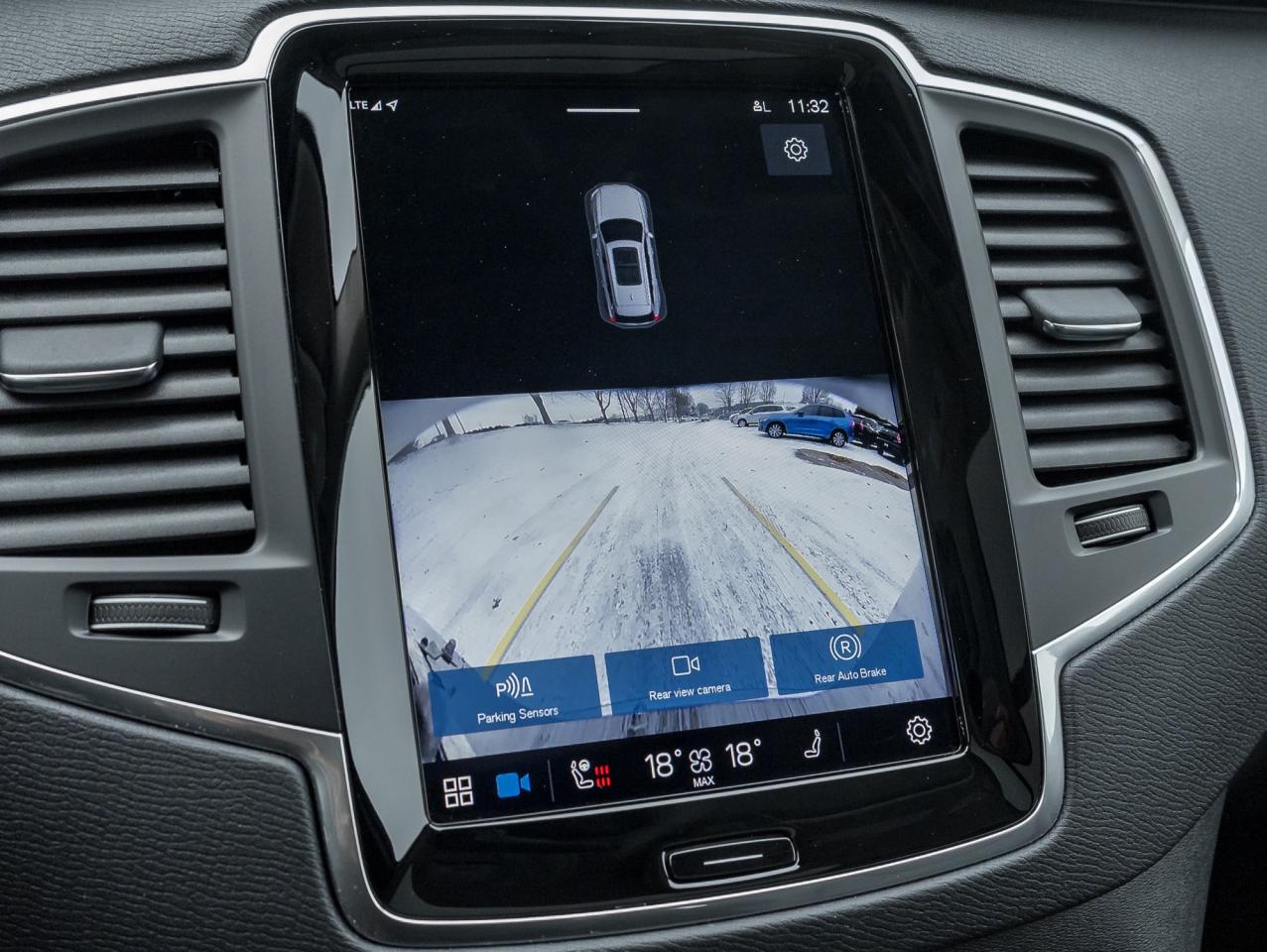 2024 Volvo XC90 Plug-In Hybrid T8 eAWD PHEV Core  OFF LEASE  CPO Photo