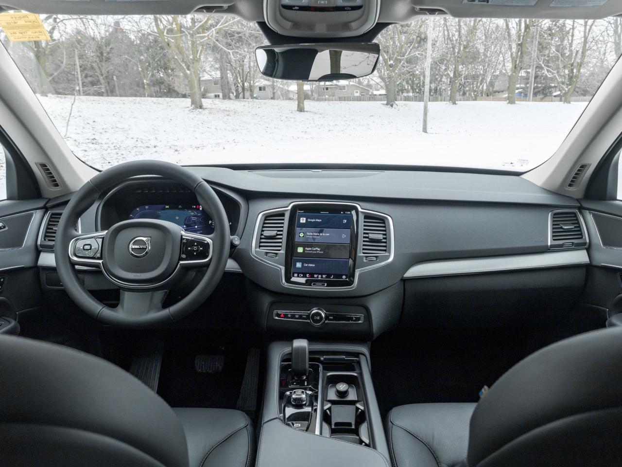 2024 Volvo XC90 Plug-In Hybrid T8 eAWD PHEV Core  OFF LEASE  CPO Photo