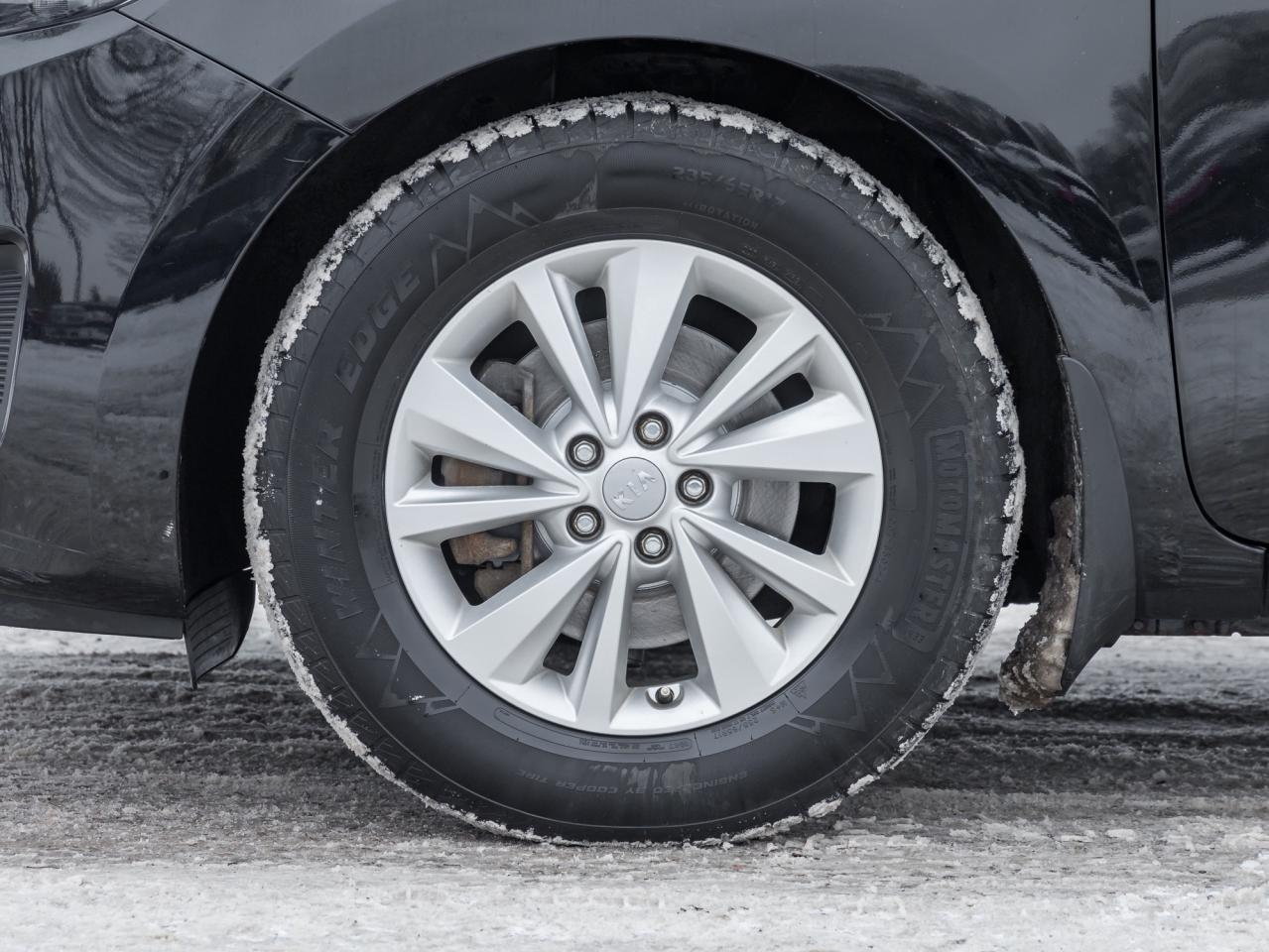 2018 Kia Sedona LX+ FWD   SAFETY CERTIFIED   MINIVAN 8 PASSENGER Photo3