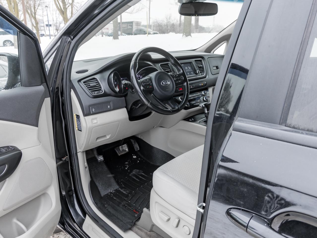 2018 Kia Sedona LX+ FWD   SAFETY CERTIFIED   MINIVAN 8 PASSENGER Photo