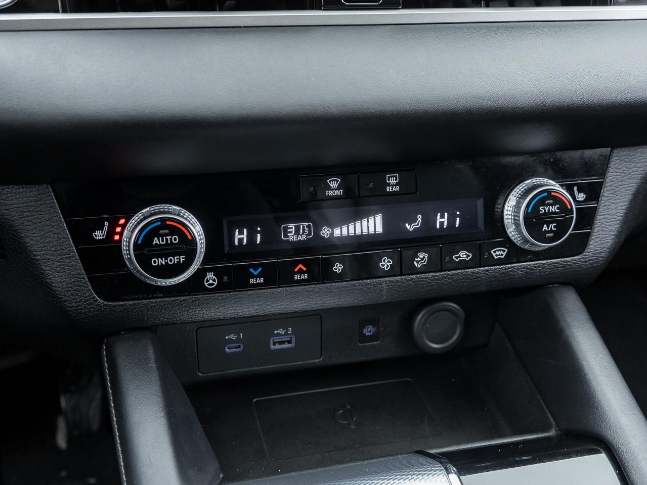 2022 Mitsubishi Outlander GT S-AWC   FINANCE RATES FOR AS LOW AS 6.99% Photo