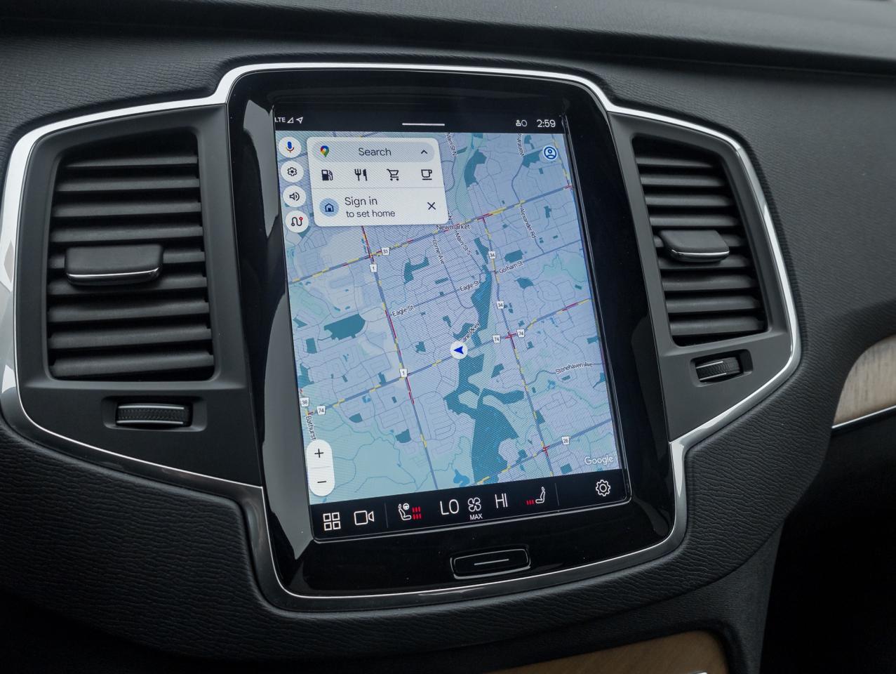 2023 Volvo XC90 B6 AWD Core 7-Seater  OFF LEASE ONE OWNER CPO Photo