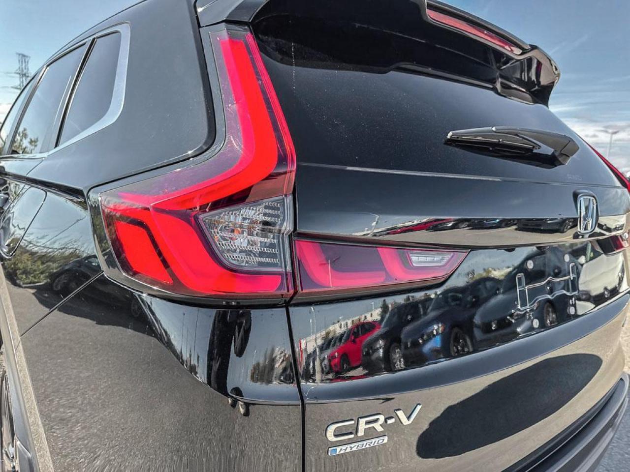 2024 Honda CR-V Hybrid Touring Photo