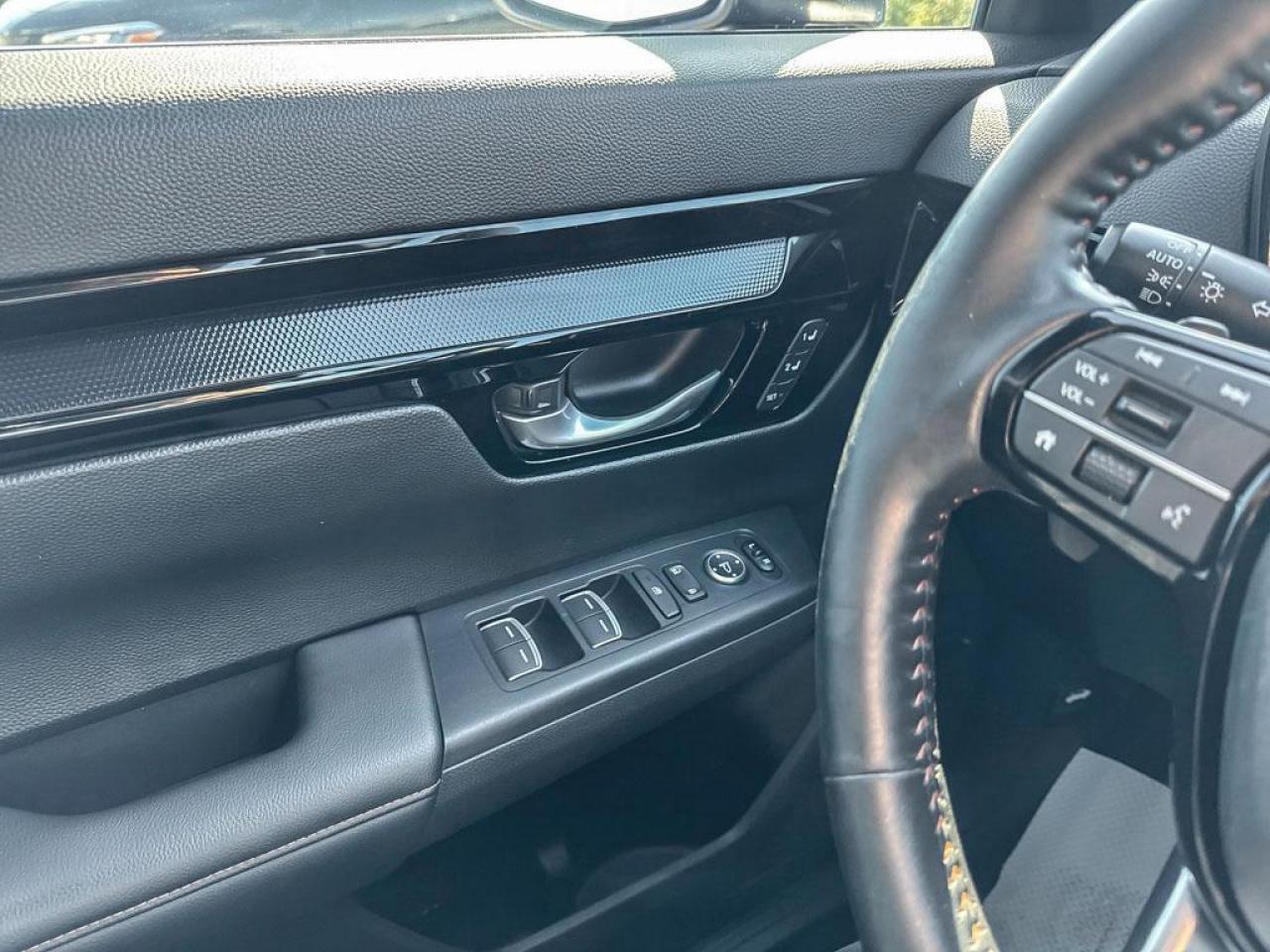 2024 Honda CR-V Hybrid Touring Photo