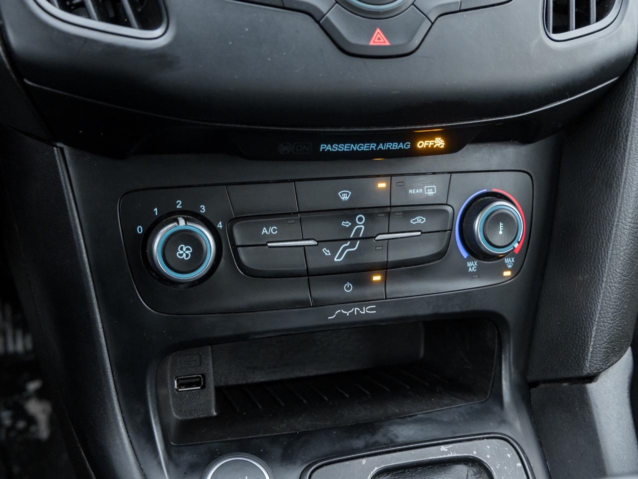 2016 Ford Focus 4dr Sdn SE   AS IS Photo