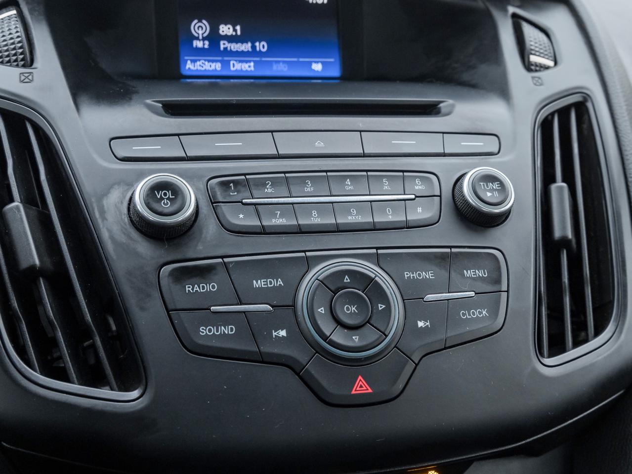 2016 Ford Focus 4dr Sdn SE   AS IS Photo