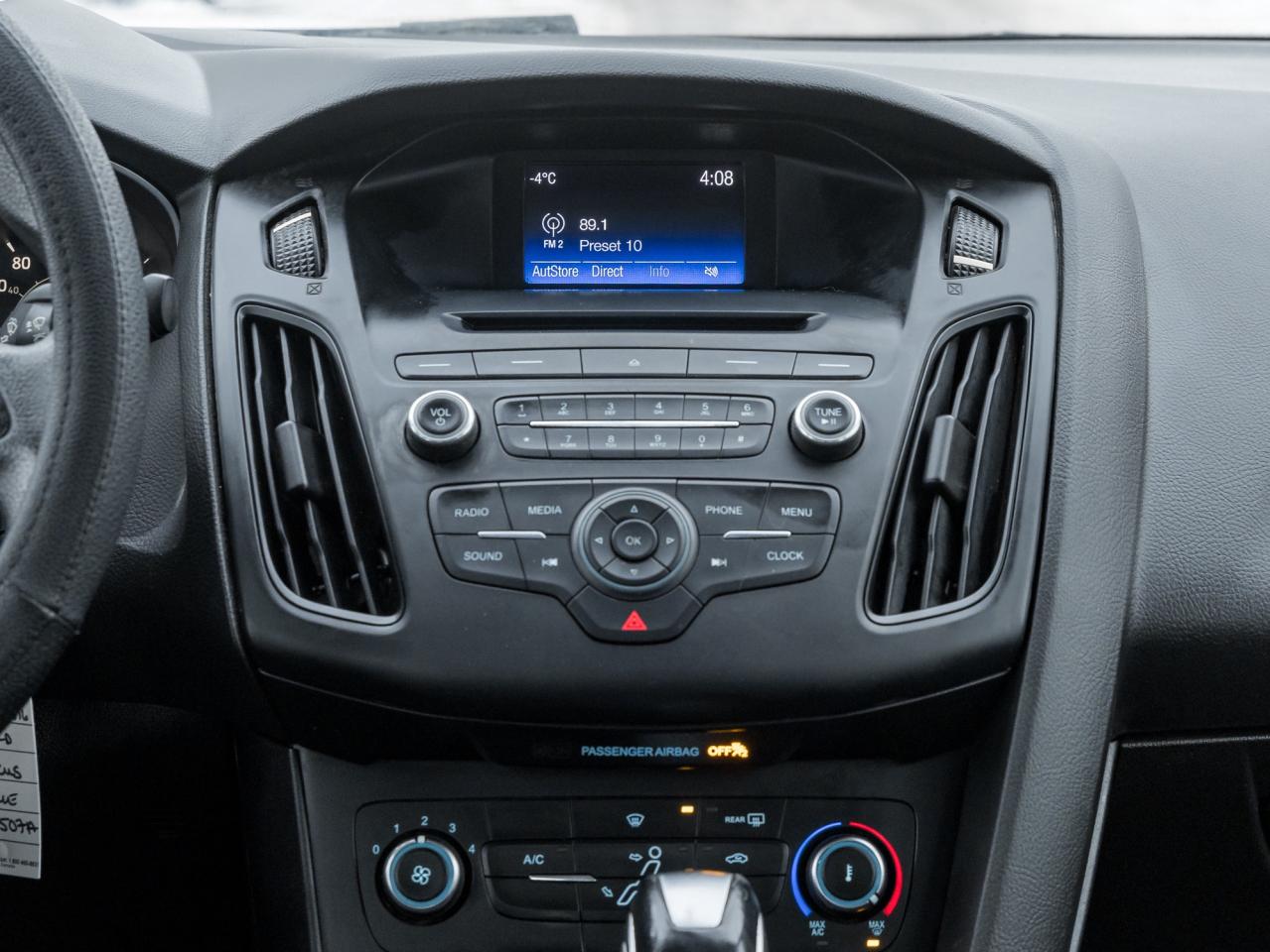 2016 Ford Focus 4dr Sdn SE   AS IS Photo