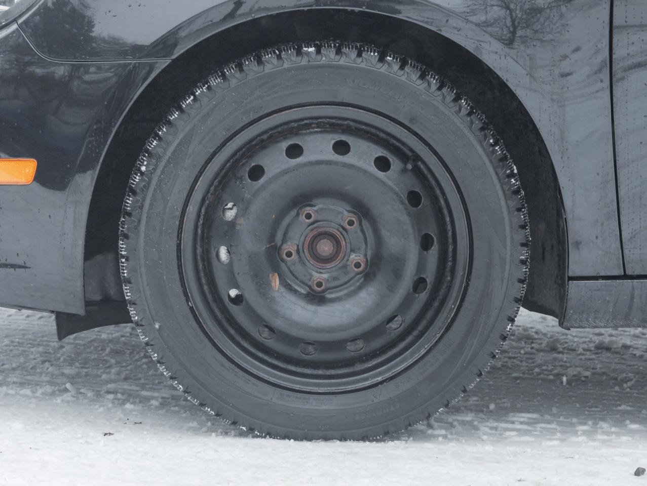 2014 Volkswagen Golf Wagon 4dr TDI DSG Wolfsburg Edition   AS IS Photo