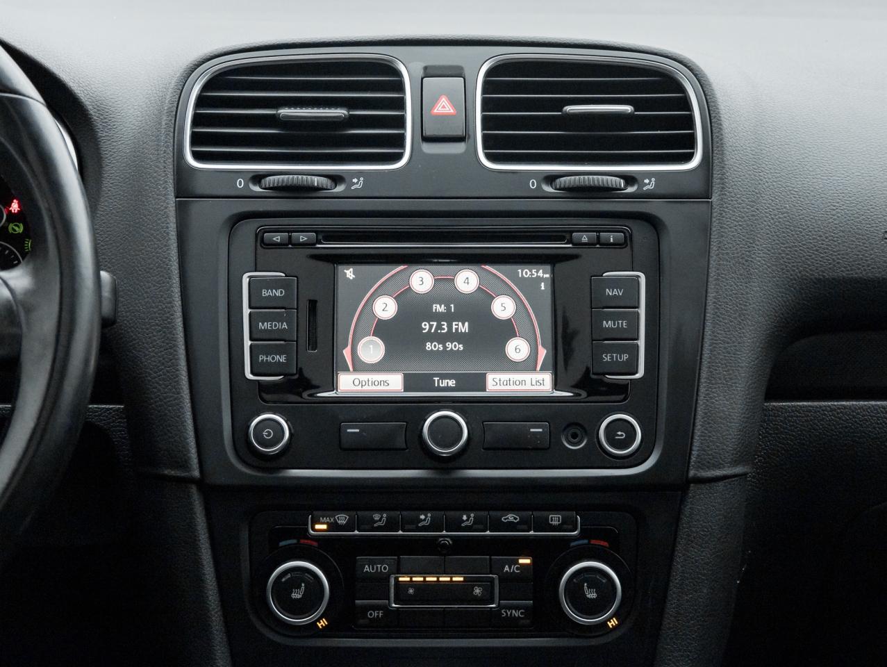 2014 Volkswagen Golf Wagon 4dr TDI DSG Wolfsburg Edition   AS IS Photo