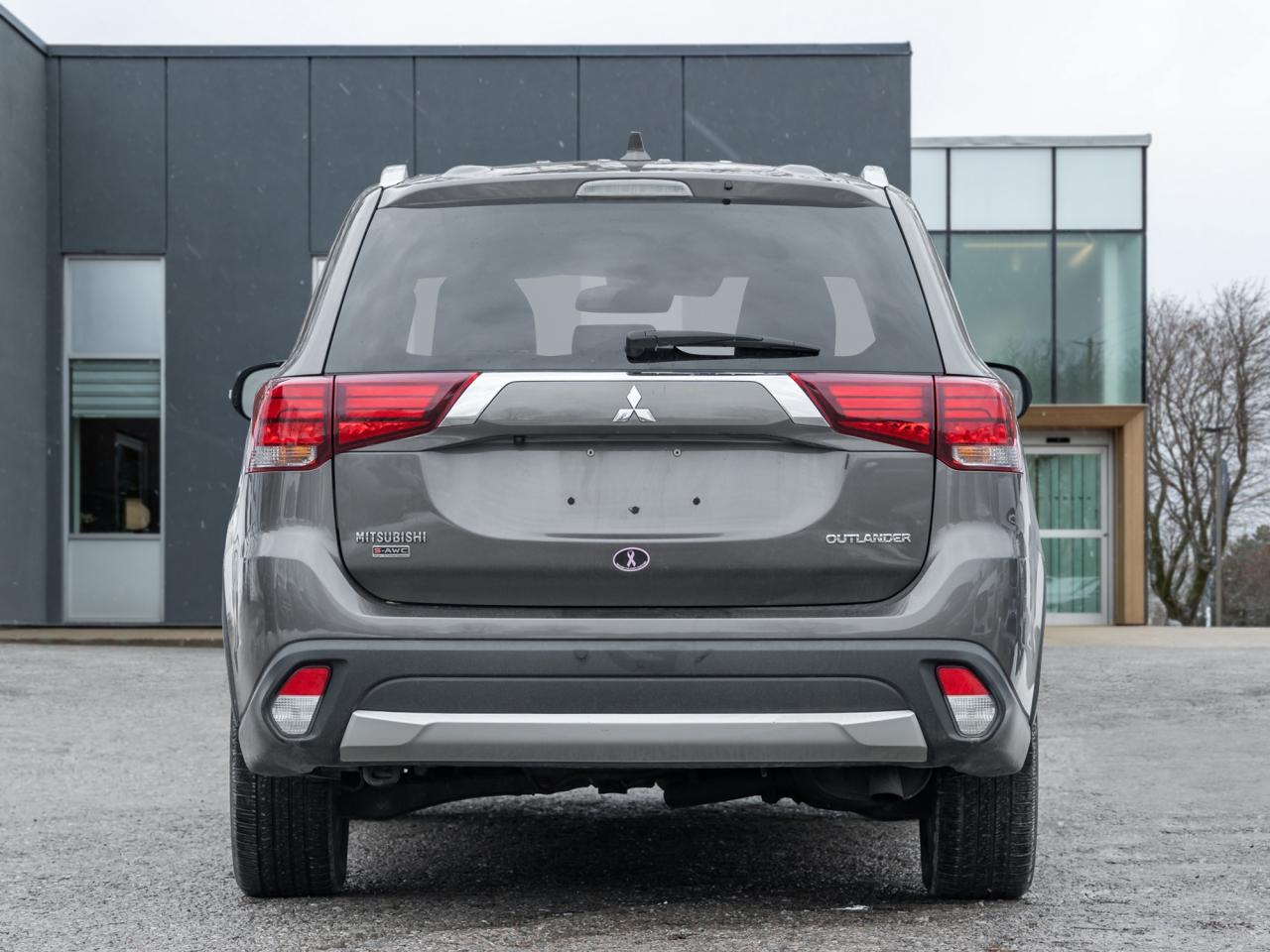 2017 Mitsubishi Outlander AWC 4dr GT ONE OWNER ACCIDENT FREE SAFETY CERTIFIE Photo