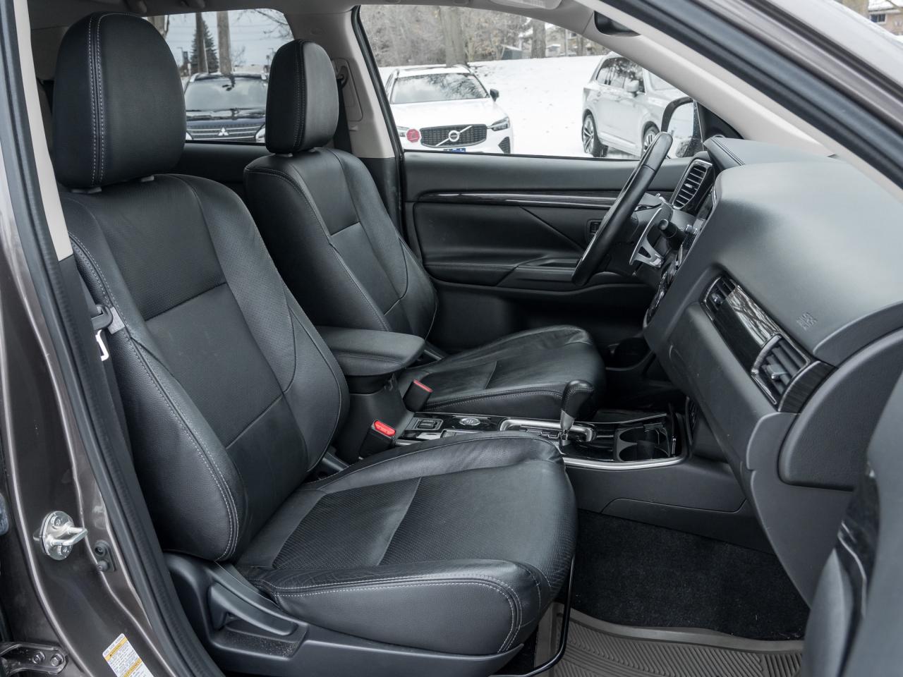 2017 Mitsubishi Outlander AWC 4dr GT ONE OWNER ACCIDENT FREE SAFETY CERTIFIE Photo