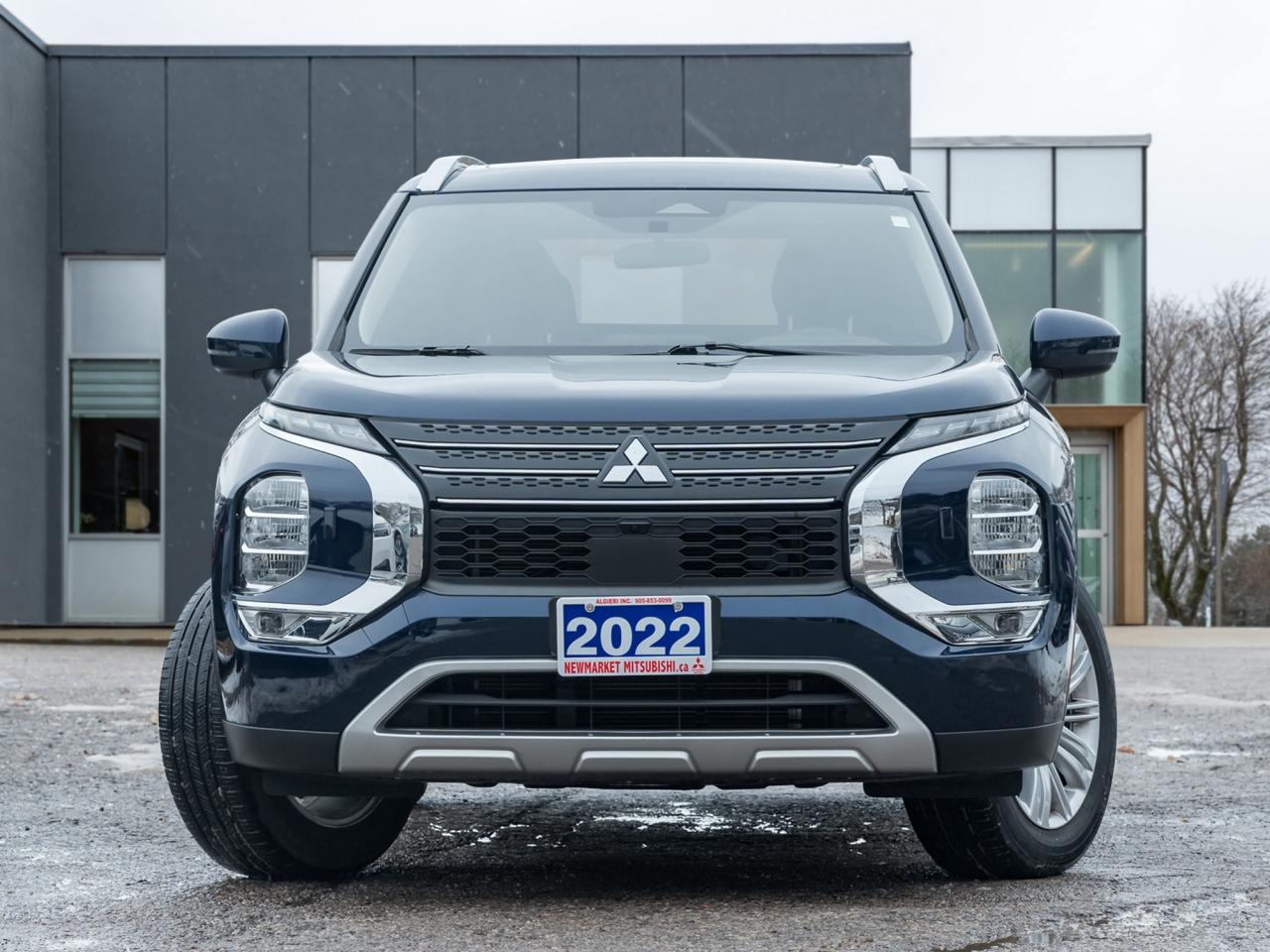 2022 Mitsubishi Outlander SE S-AWC   ONE OWNER   SAFETY CERTIFIED   LOW KM Photo