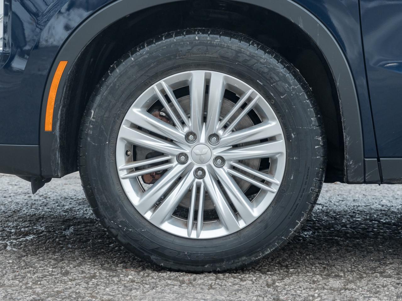 2022 Mitsubishi Outlander SE S-AWC   ONE OWNER   SAFETY CERTIFIED   LOW KM Photo