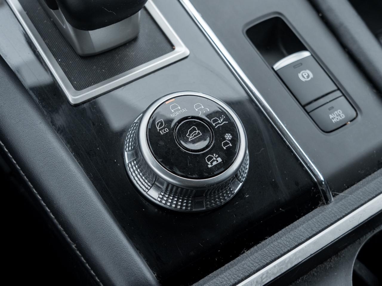 2022 Mitsubishi Outlander SE S-AWC   ONE OWNER   SAFETY CERTIFIED   LOW KM Photo