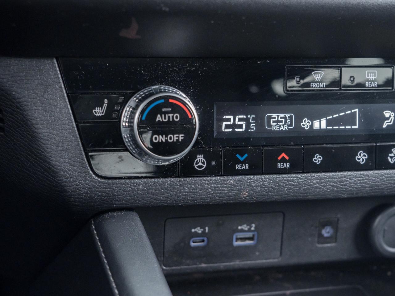 2022 Mitsubishi Outlander SE S-AWC   ONE OWNER   SAFETY CERTIFIED   LOW KM Photo