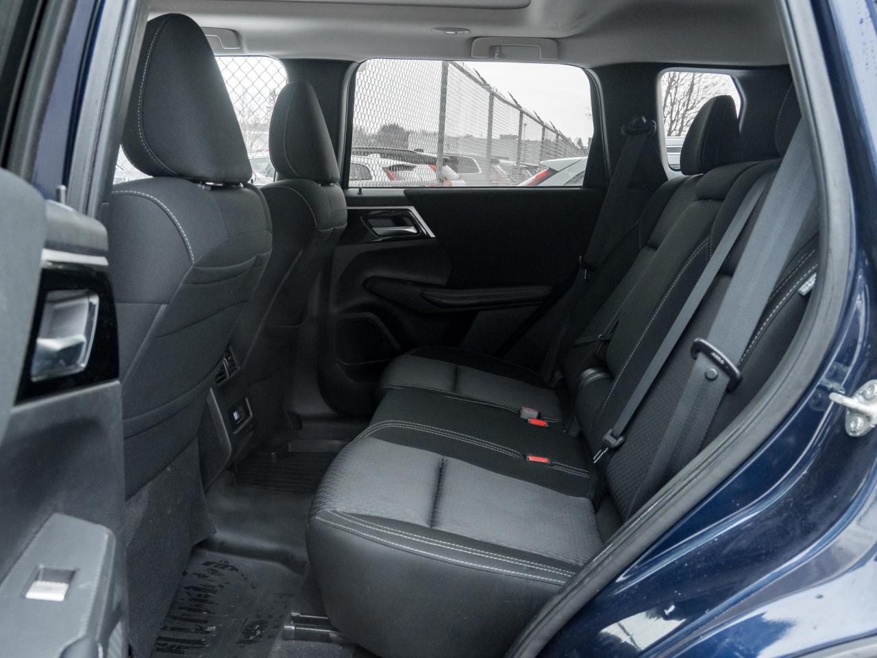 2022 Mitsubishi Outlander SE S-AWC   ONE OWNER   SAFETY CERTIFIED   LOW KM Photo