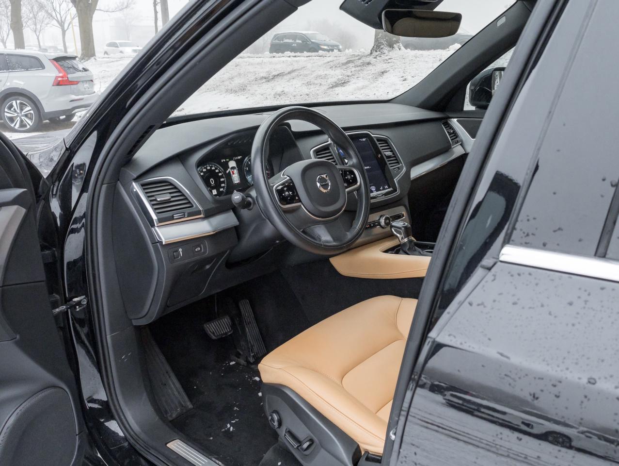 2019 Volvo XC90 T6 AWD Momentum PLUS  TRADE IN  SAFETY CERT Photo