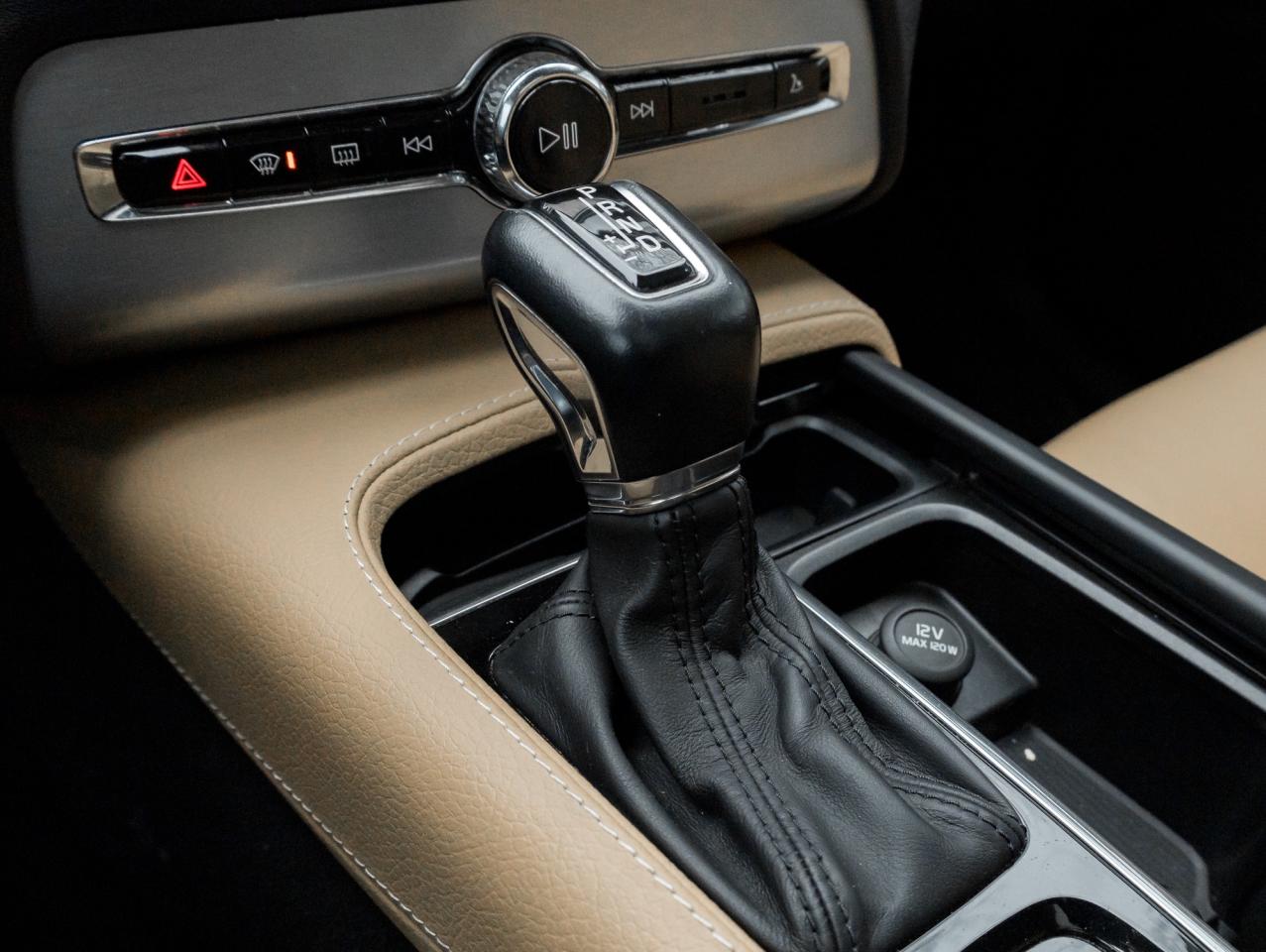 2019 Volvo XC90 T6 AWD Momentum PLUS  TRADE IN  SAFETY CERT Photo