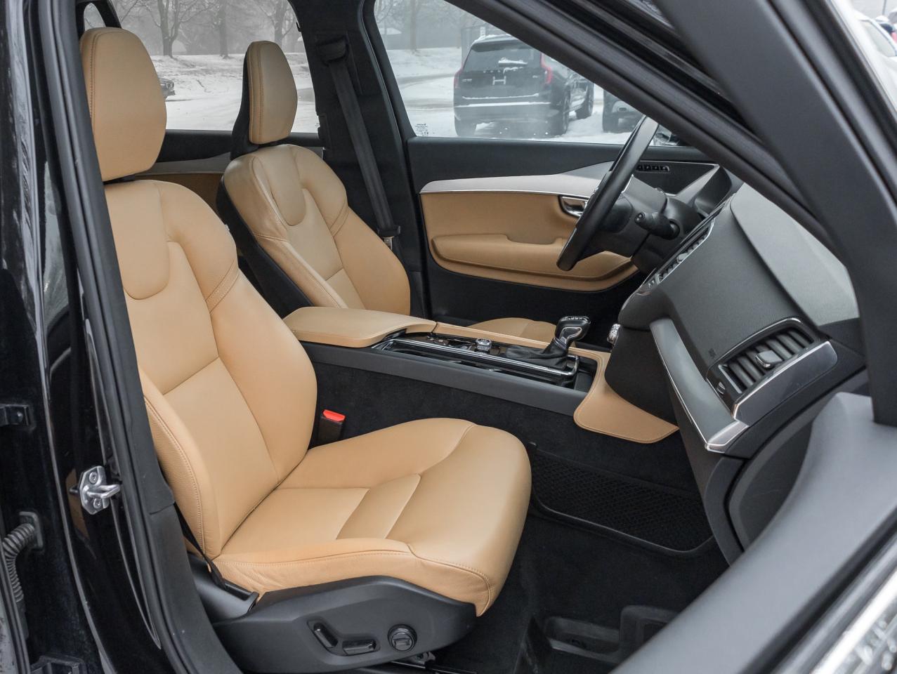 2019 Volvo XC90 T6 AWD Momentum PLUS  TRADE IN  SAFETY CERT Photo