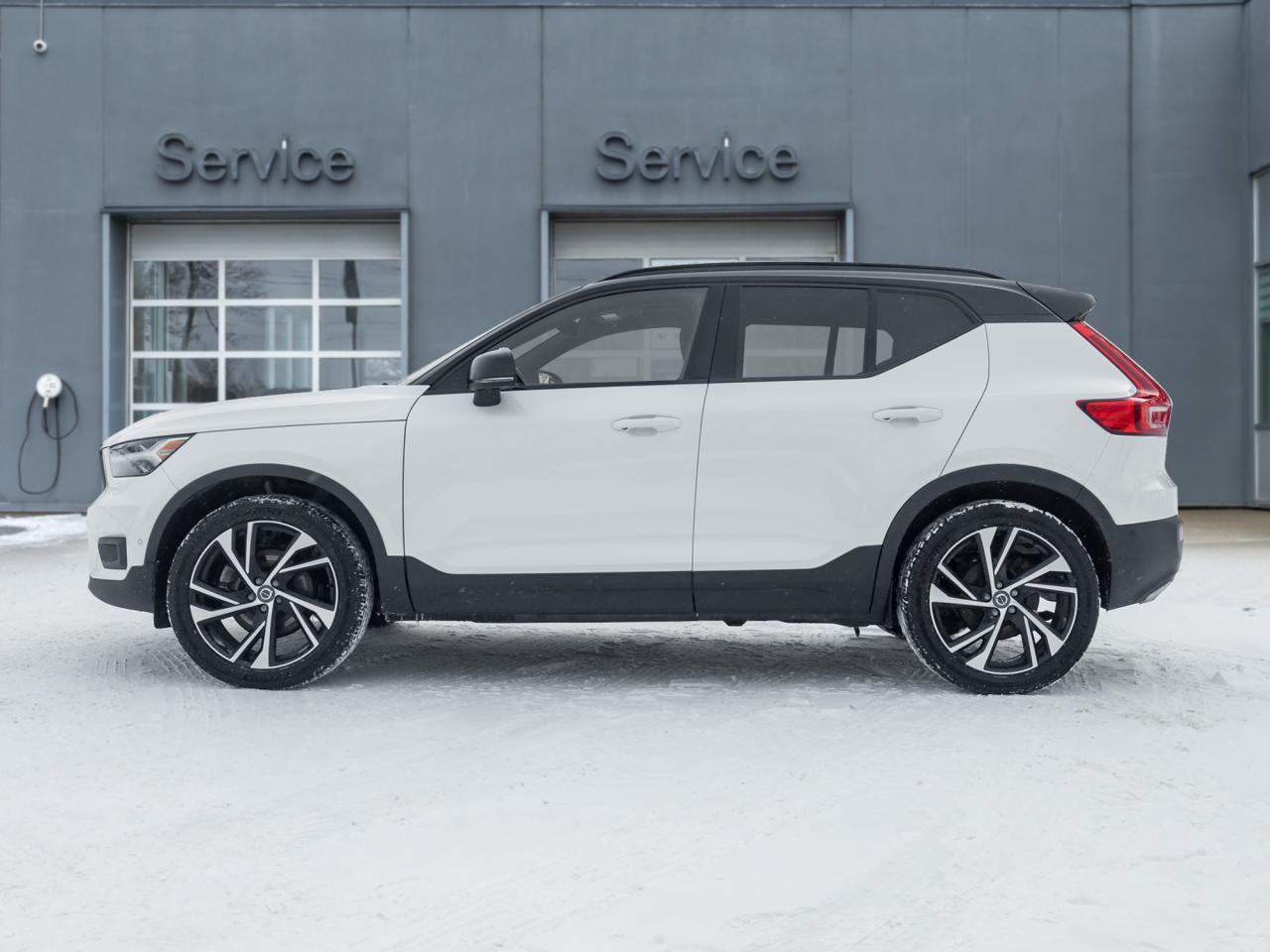 2019 Volvo XC40 T5 AWD R-Design  HARMAN KARDON  SAFETY CERT  NAVI Photo