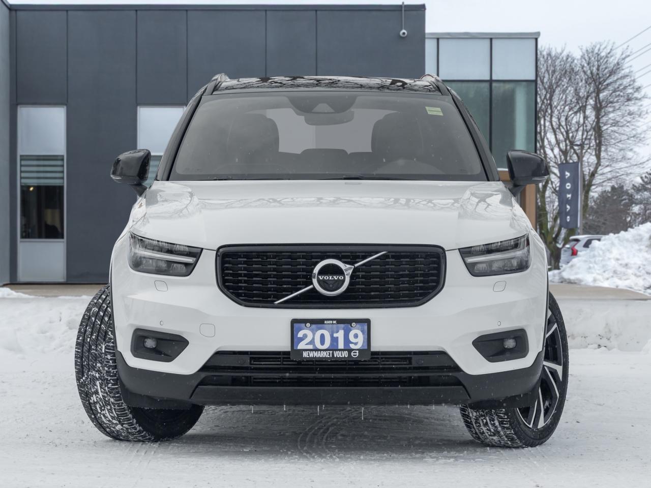 2019 Volvo XC40 T5 AWD R-Design  HARMAN KARDON  SAFETY CERT  NAVI Photo