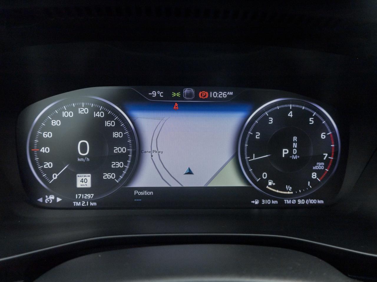 2019 Volvo XC40 T5 AWD R-Design  HARMAN KARDON  SAFETY CERT  NAVI Photo