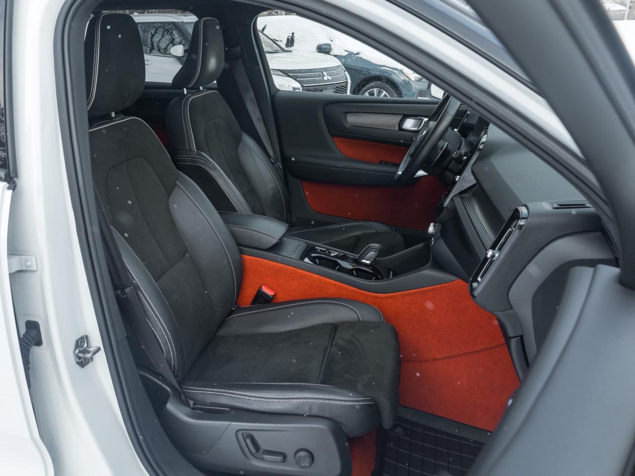 2019 Volvo XC40 T5 AWD R-Design  HARMAN KARDON  SAFETY CERT  NAVI Photo