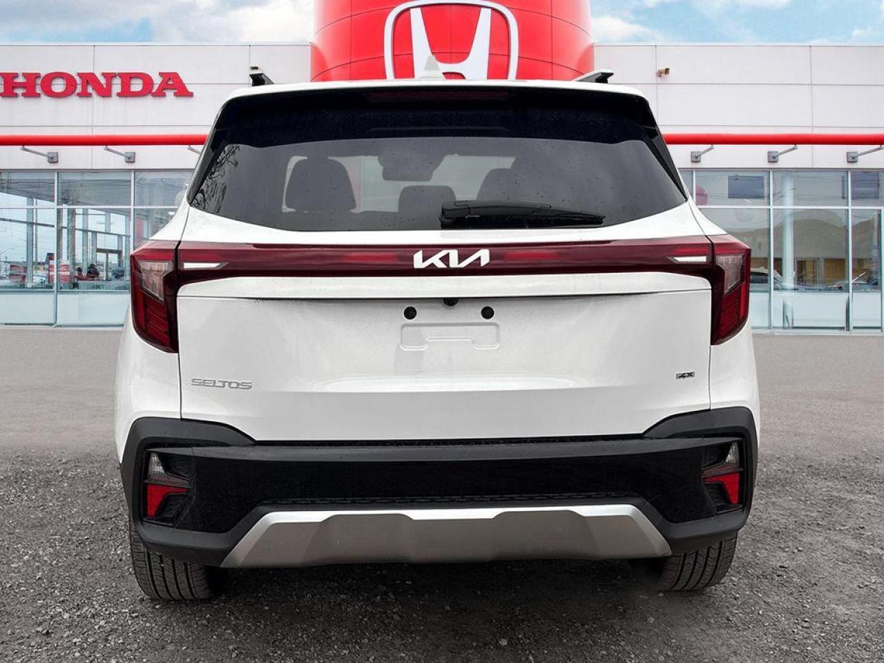 2024 Kia Seltos SX Photo4