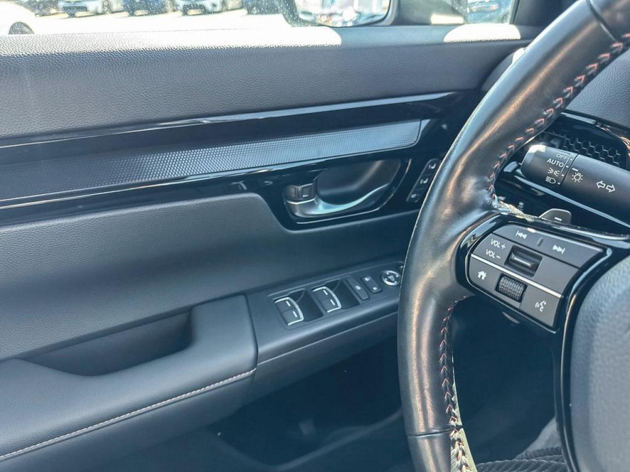 2024 Honda CR-V Hybrid Touring Photo