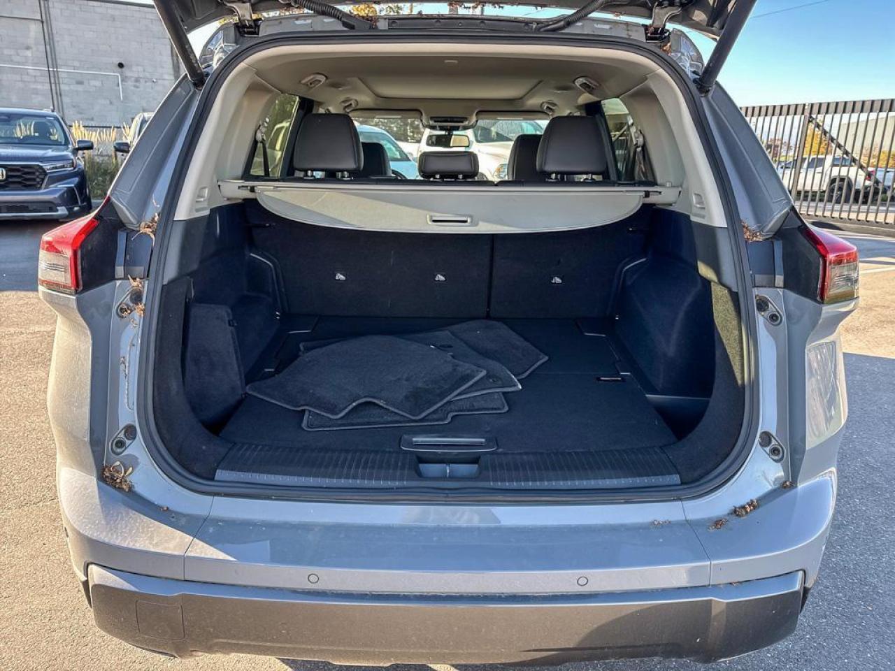 2025 Nissan Rogue SL Photo