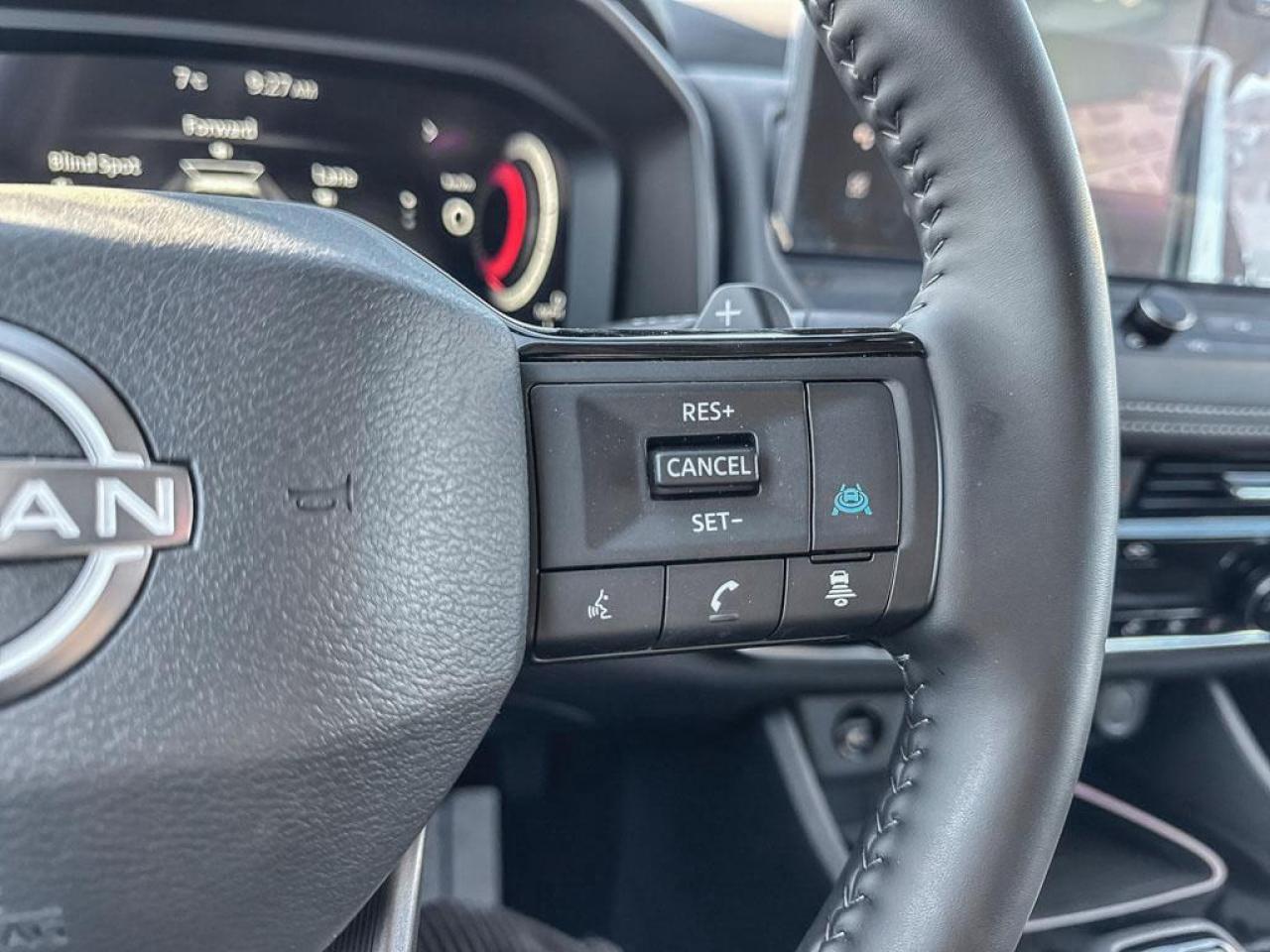 2025 Nissan Rogue SL Photo