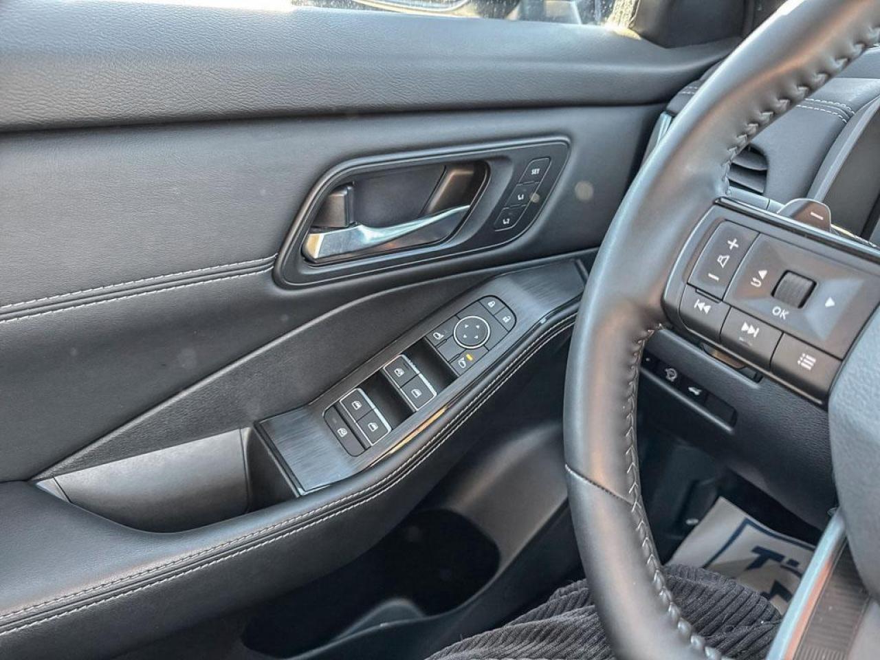 2025 Nissan Rogue SL Photo