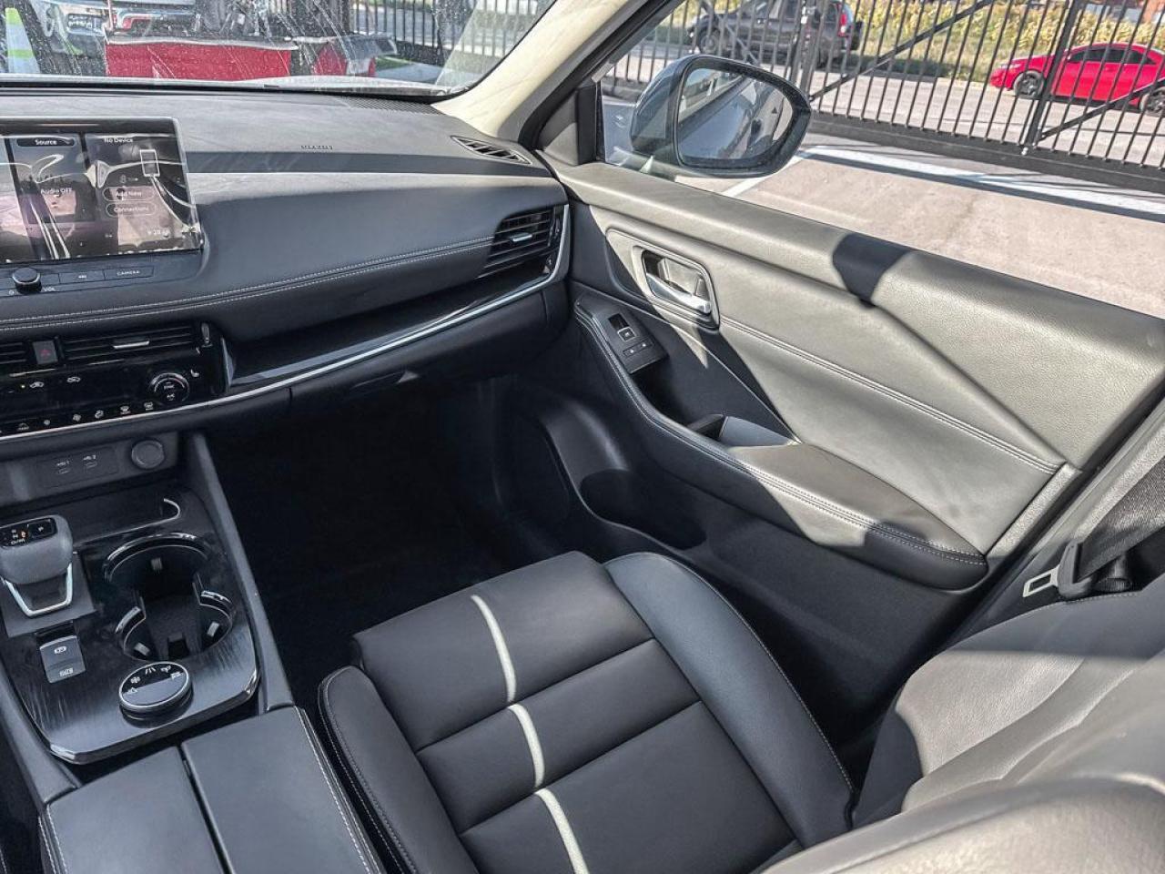 2025 Nissan Rogue SL Photo