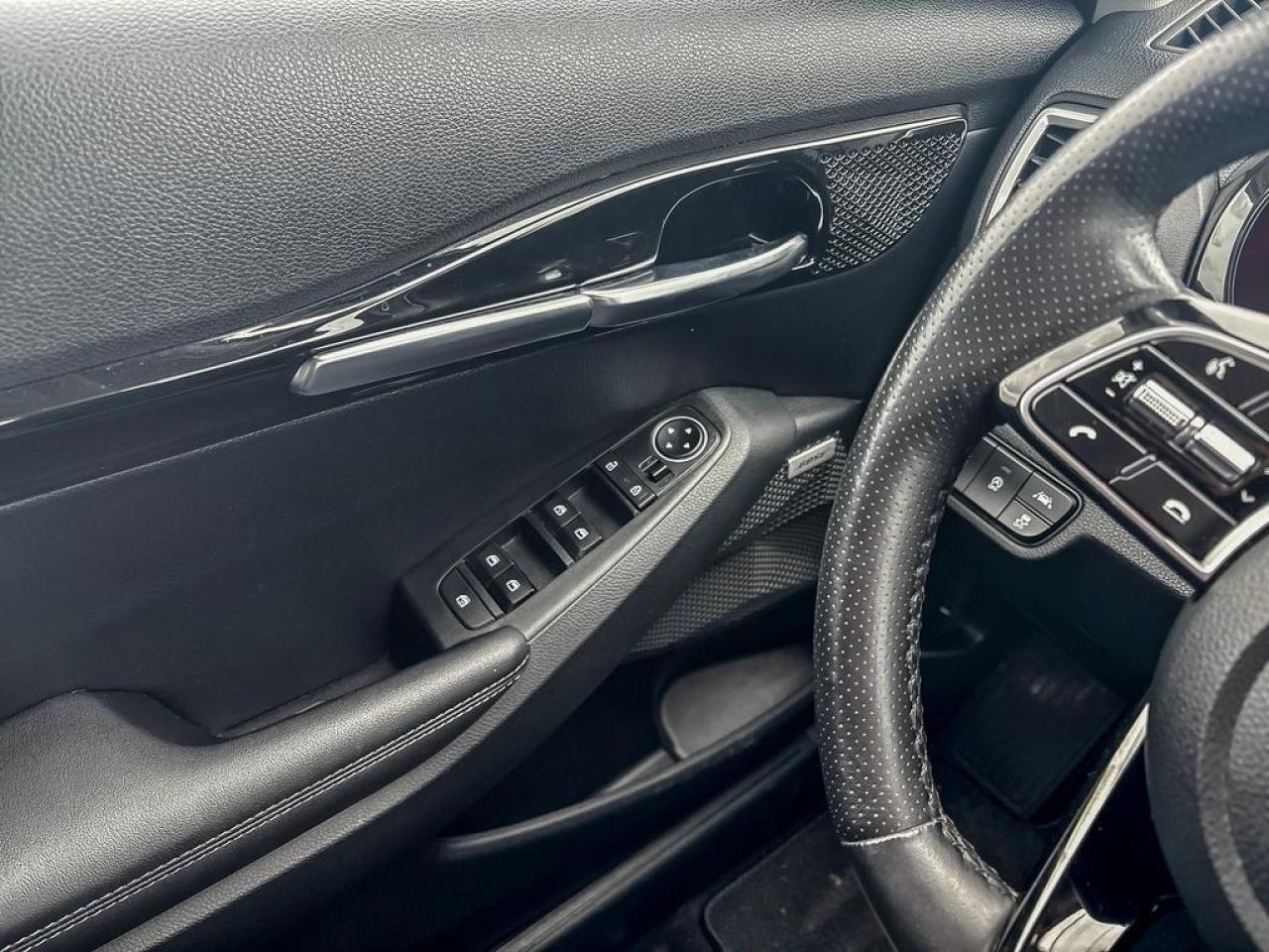 2023 Kia Seltos SX Turbo Photo