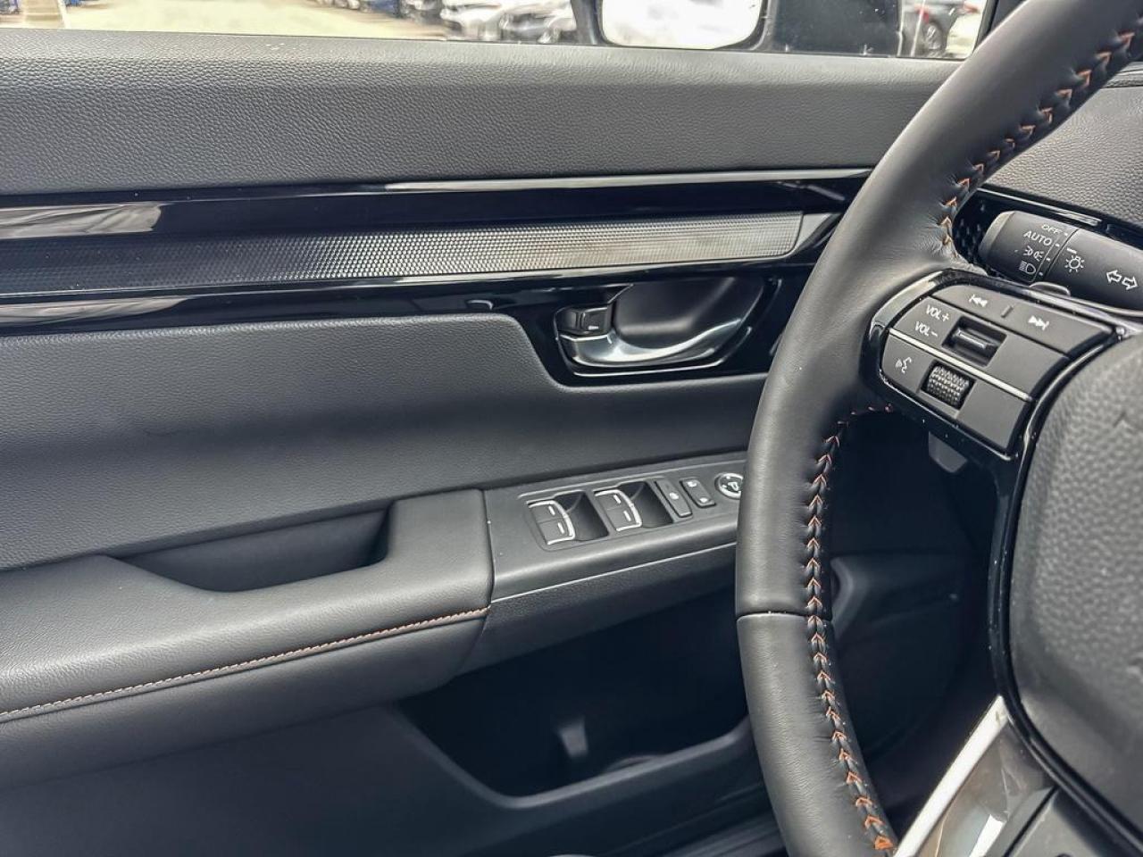 2026 Honda CR-V Hybrid Touring Photo