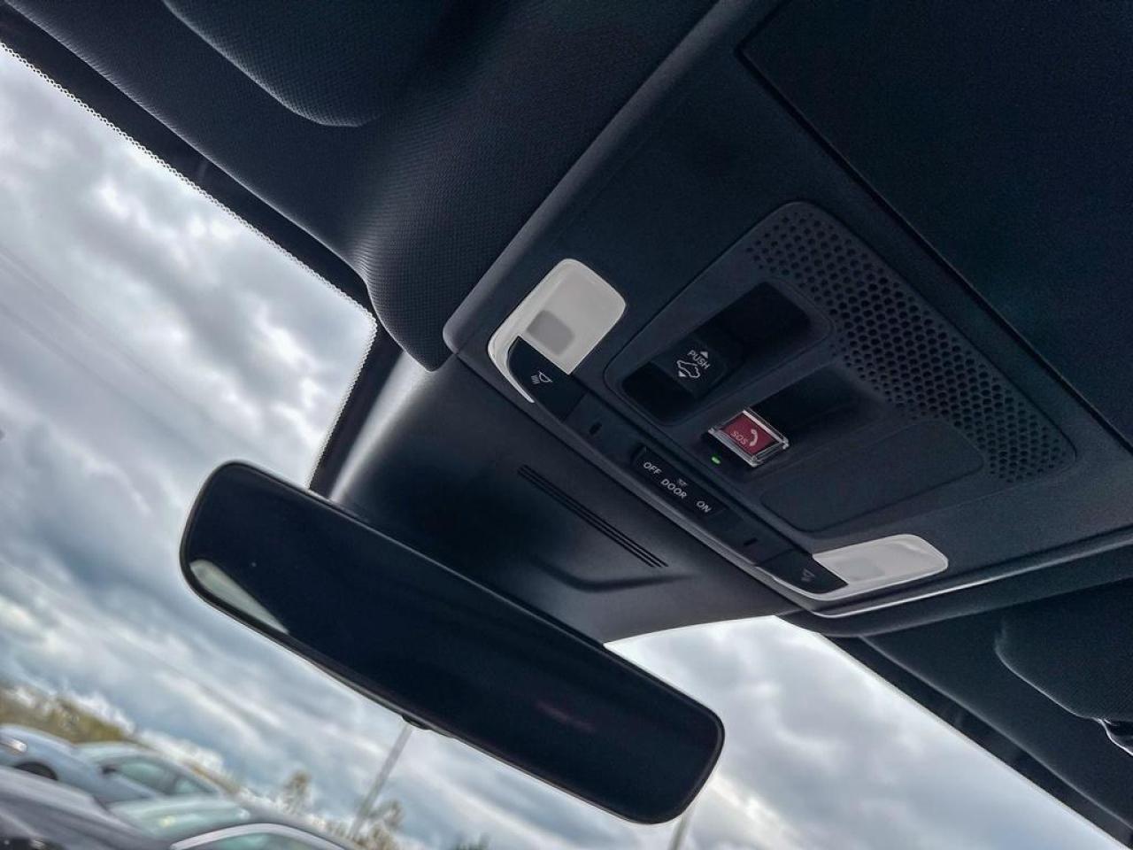 2026 Honda CR-V Hybrid Touring Photo